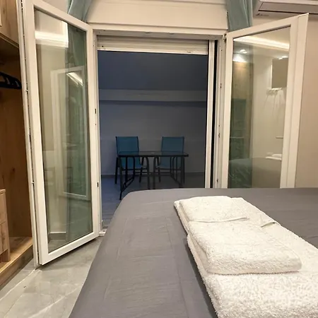 Luxury Semi Basement With Terrace Apartment