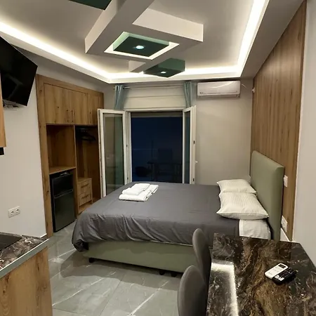 Apartment Luxury Semi Basement With Terrace